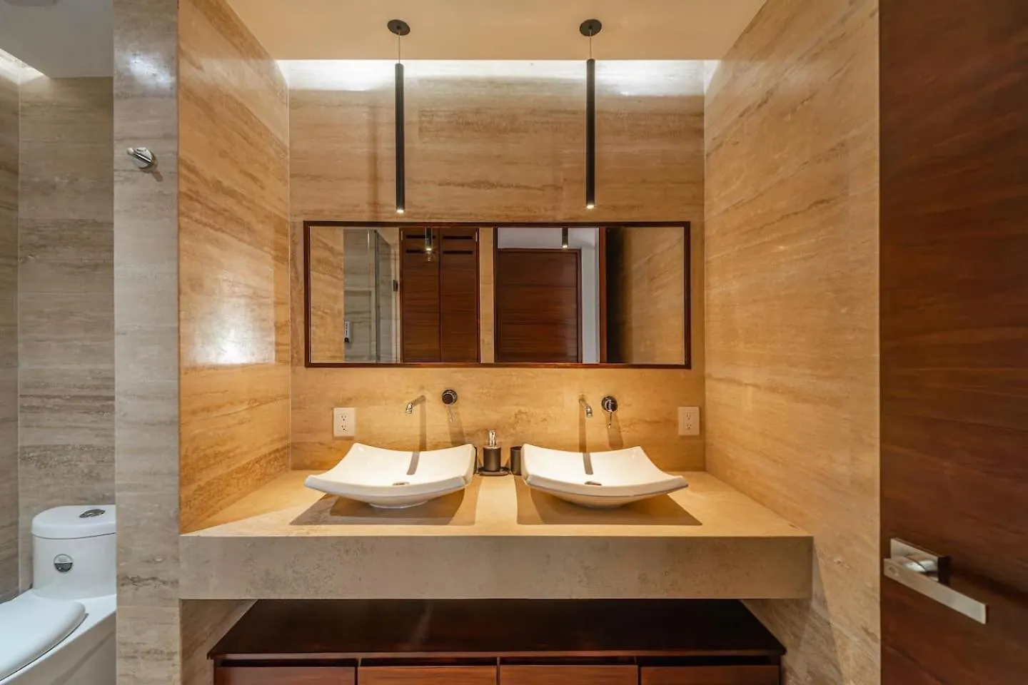 1 Bd Luxury Suite With Balcony In Trendy La Veleta Tulum Pueblo Vakantiehuis