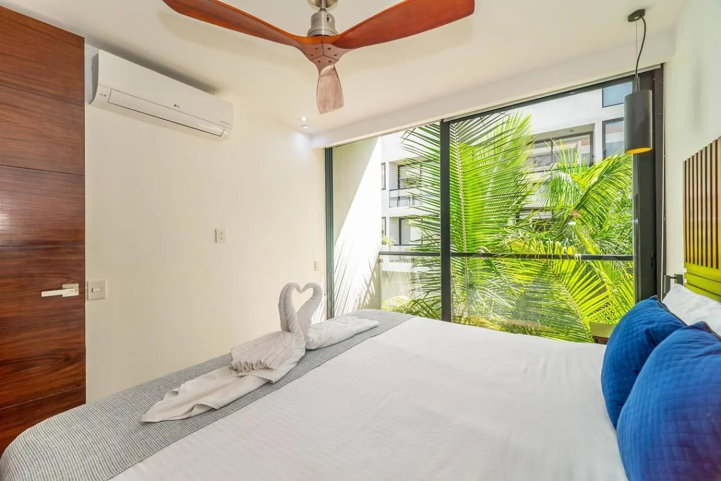 1 Bd Luxury Suite With Balcony In Trendy La Veleta Tulum Mexico