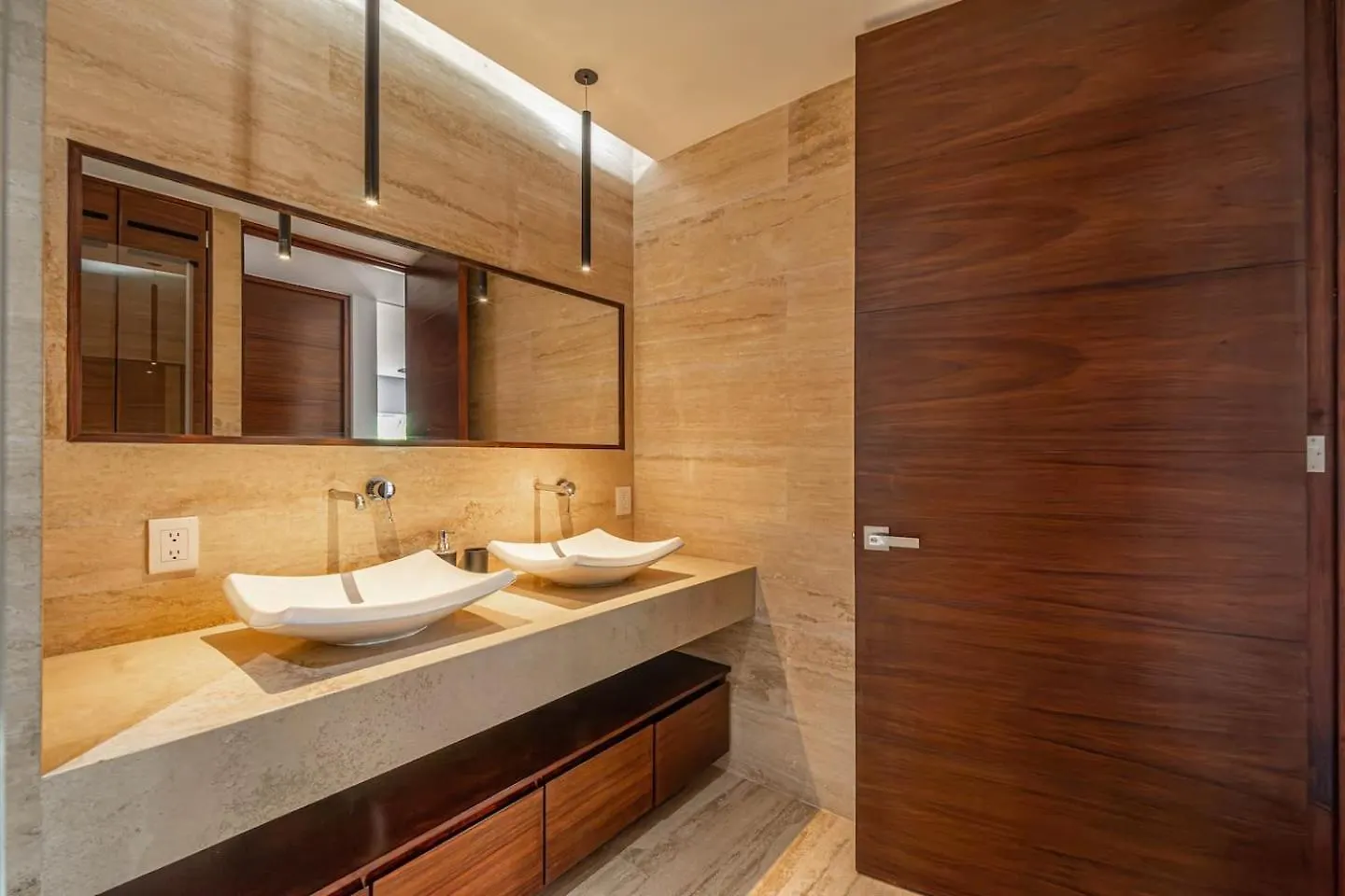 1 Bd Luxury Suite With Balcony In Trendy La Veleta Tulum 0*,