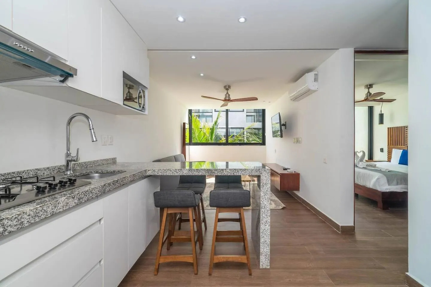 1 Bd Luxury Suite With Balcony In Trendy La Veleta Tulum Holiday home